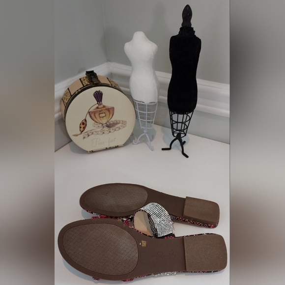 Jessica Simpson Multi Colored Snake Print "Fairia" Flat Sandals - Picture 5 of 6